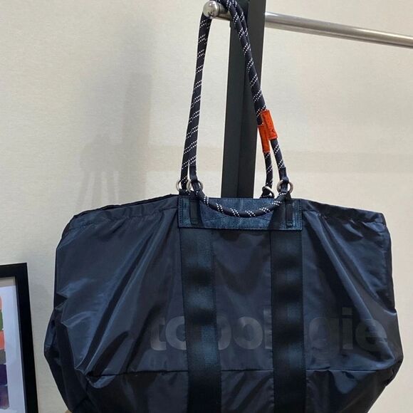 Topologie Handbags - Pre-owned Topologie Fashionable Handbag Sport Travel Bag Hiking Bag